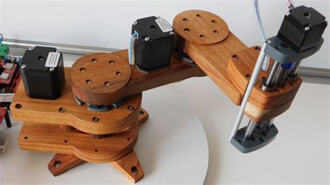 Wood Shines In This SCARA Robotic Arm Project | Hackaday