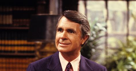 ‘Benson’ Actor James Noble Dead at 94 | ExtraTV.com