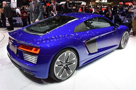 On-Again, Off-Again Audi R8 e-tron Comes Back With a Vengance