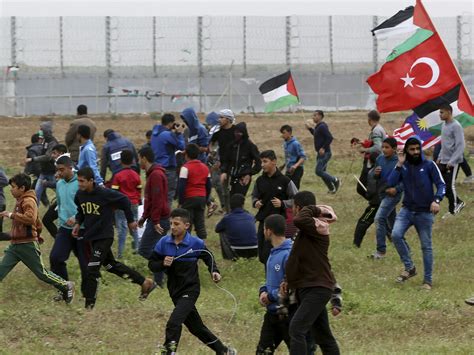 4 Palestinians Killed Along Gaza Border In 'Great March of Return ...