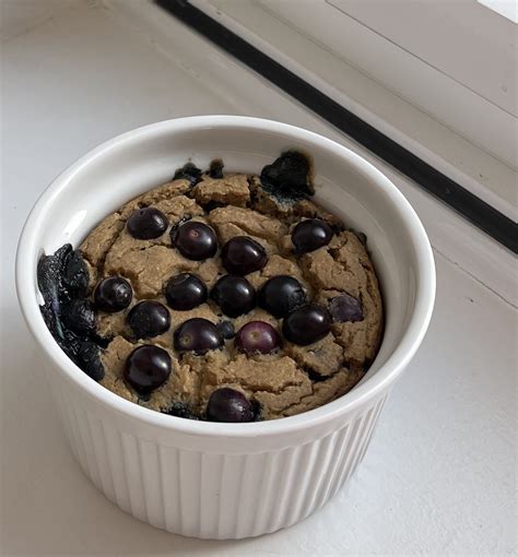 Delicious Blueberry Muffin Baked Oats - ItsRyannNicole