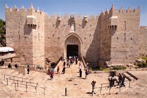 Damascus Gate-Jerusalem-Israel-cr-noam chen - Touring Israel