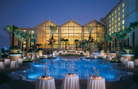 Gaylord Palms Hotel & Convention Center (Kissimmee, FL) - Resort ...