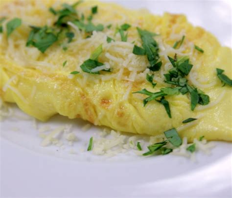 Three Cheese Omelet » Ohio Eggs