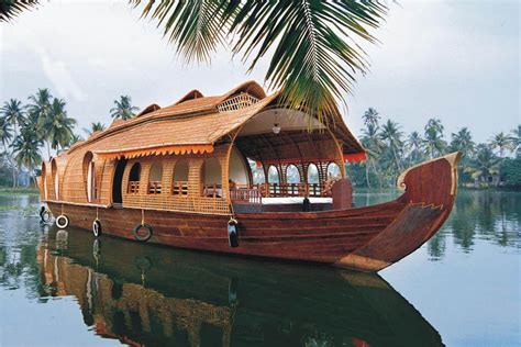 What is a Houseboat in Kerala - Used For, Made of