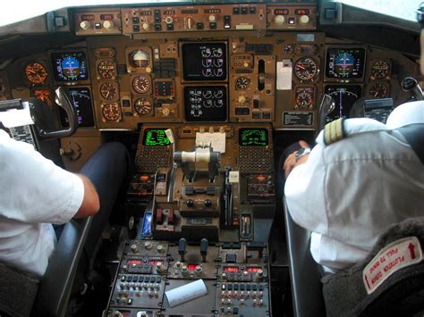 Jet Airlines: Boeing 767 Cockpit