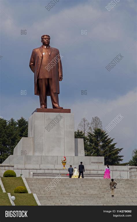 Kim Il Sung Statue Image & Photo (Free Trial) | Bigstock