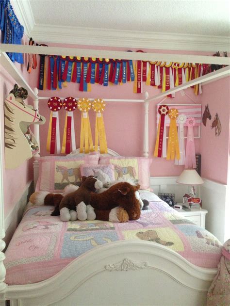 6 Easy Horse Themed Bedroom Ideas for Horse Crazy Kids – Lucky Pony Blog