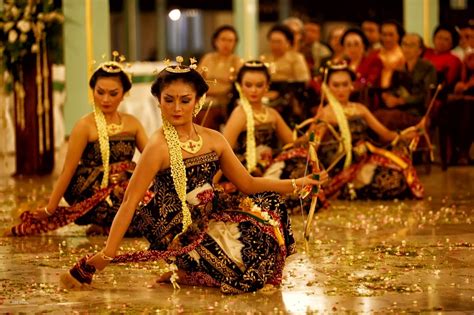 Tari Bedhaya Ketawang | Pariwisata Indonesia