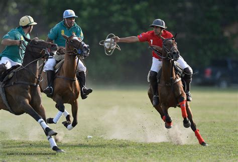 Pato: el tradicional deporte argentino que no pierde vigencia