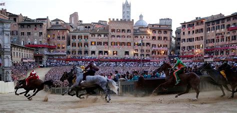 Palio di Siena horse race – in pictures Summer Holiday, Winter Holidays ...