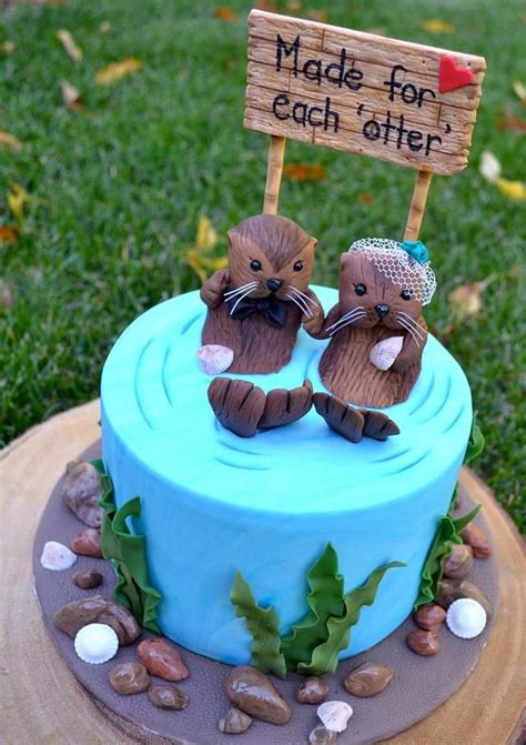 Sea otter cake | Eat cake, Themed wedding cakes, Animal cakes