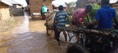 Recent floods damage supply routes, vital infrastructure in Somalia, UN ...