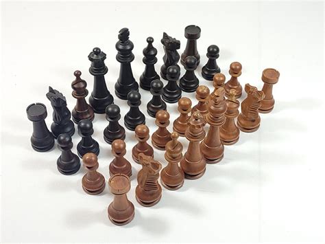 Help Identifying Unusual Vintage Wood Chess Pieces - Chess Forums ...