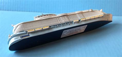 Oasis of The SEAS Royal Caribbean Cruise Ship Model in Scale 1:1250 ...