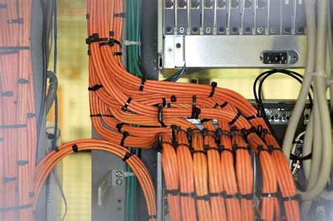 The Definitions and Differences of Horizontal and Backbone Cabling