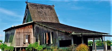 Mengenal Lebih Dekat Rumah Adat Banjar, Kalimantan Selatan | Indonesia ...