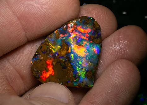 Boulder opal - Black Opal Direct