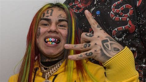 6ix9ine: Rapper faces prison and sex offender registry - BBC News