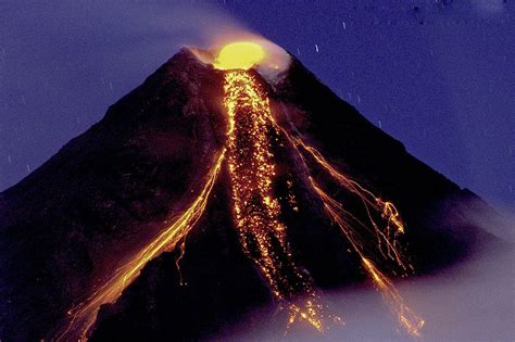 Mayon Volcano Eruption - Nice Pictures