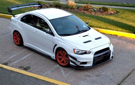 LancerMalaya: Modified Mitsubishi Lancer Evolution X with Varis