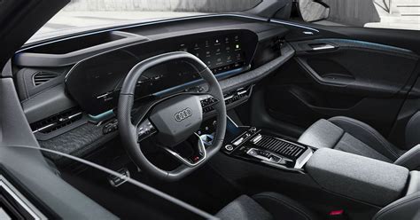 Audi presenta el interior del Q6 e-tron y todo son pantallas y luces ...