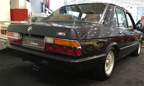 BMW M5 E28 – Mint Classics