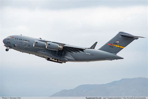 McDonnell Douglas / Boeing C-17 Globemaster III - Specifications ...