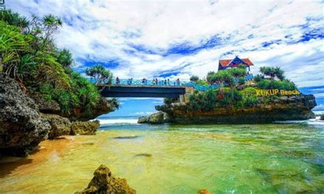 Pantai Kukup Gunung Kidul - Daya Tarik, Aktivitas Liburan, Lokasi ...