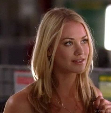 Yvonne on Chuck - Yvonne Strahovski Photo (731074) - Fanpop