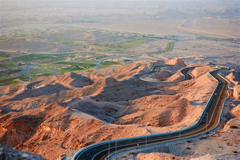 How to climb Jebel Hafeet mountain in Al Ain