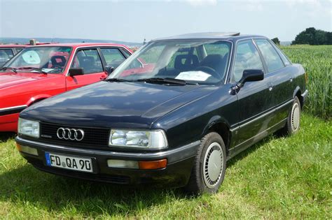 Audi 90 Quattro, Bj. 1990, steht bei der Oldtimerveranstaltung in Fulda ...