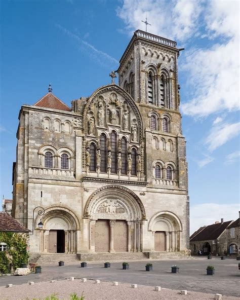 Vézelay Abbey, France Romanesque Art, Romanesque Architecture, Baroque ...