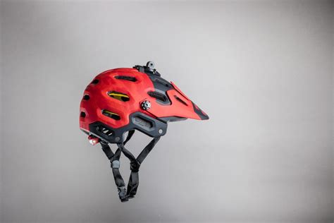 Bell Super 3R MIPS review - Canadian Cycling Magazine