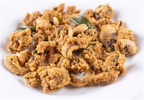 Buy Kaju Pakoda Online | Andhra style Cashew Pakoda | Jeedipappu Pakodi ...