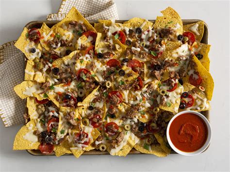 Pizza Nachos