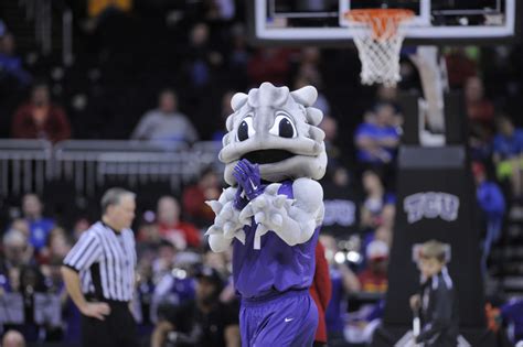 College Basketball Player Reportedly Away From Team Before Conference ...