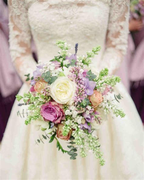 Fresh & Fragrant Lilac Wedding Bouquets | Martha Stewart Weddings