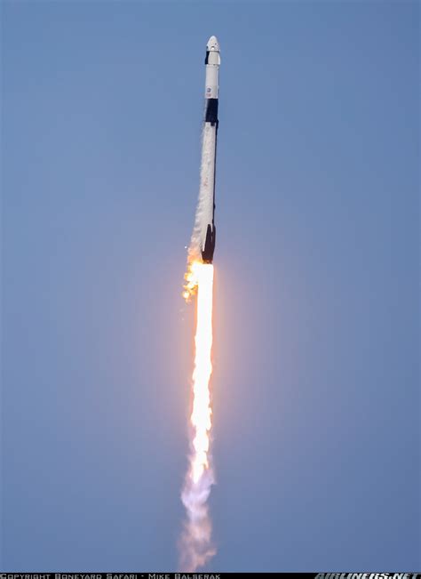 Falcon 9 - Crew Dragon - SpaceX | Aviation Photo #6041291 | Airliners.net