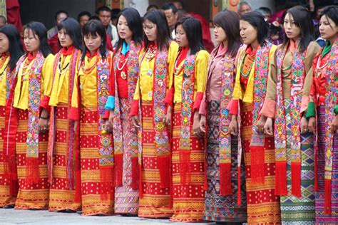 Bhutan Traditional Dances - History & Types of Dances in Bhutan