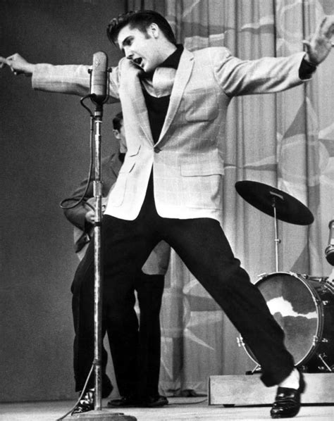 The Milton Berle Show 1956 - Elvis Presley Photo (44055568) - Fanpop