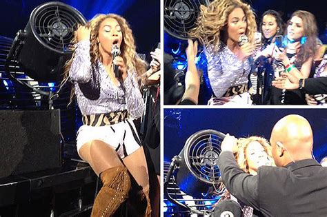 Watch Beyoncé Win A Hair Yanking Fight With A Fan - ShowBizCafe.com