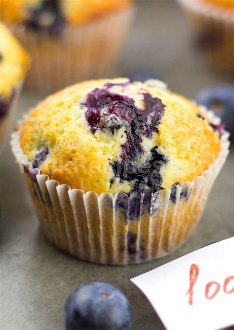 Quick and Easy Blueberry Muffins Recipe - 100kRecipes