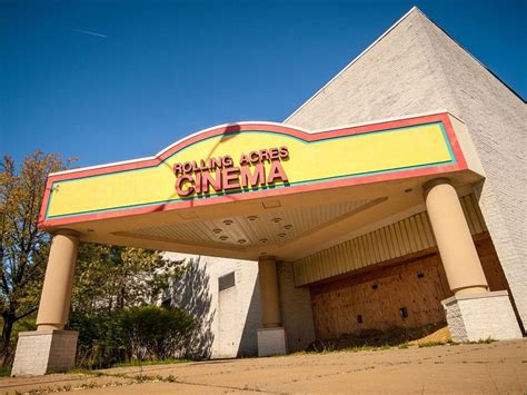 Deserted Places: The abandoned Rolling Acres Mall in Ohio