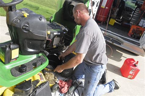 Mobile Lawn Mower Repair: The Ultimate Solution for Your Lawn ...