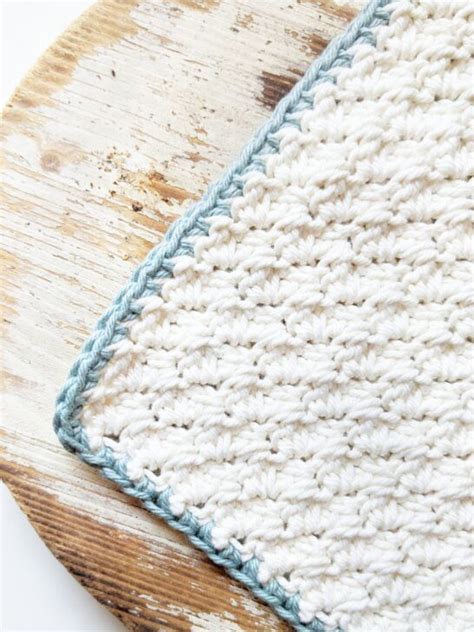 How to Single Crochet a Border on a Blanket | Jewels and Jones