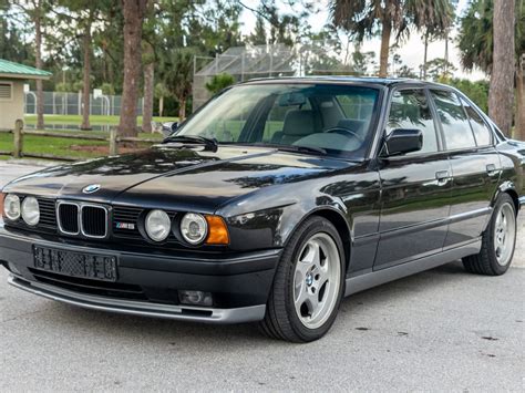 BMW M5 - E34 Market - CLASSIC.COM