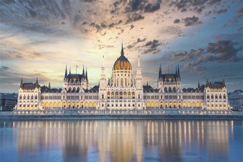 Hungary - Language, Culture, Customs and Etiquette