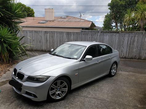 My first BMW 2010 320i. :) : E90