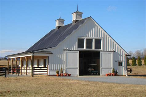 White Horse Barn Stables